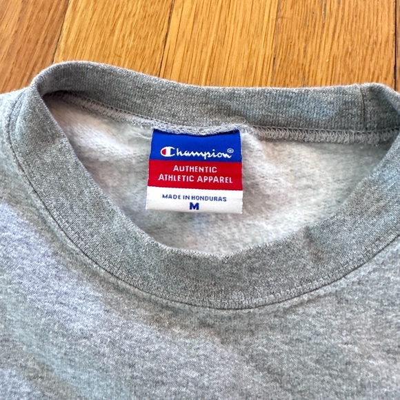 Northeastern University Hockey Gray Champion Unisex Medium Crewneck Sweatshirt - Picture 4 of 5